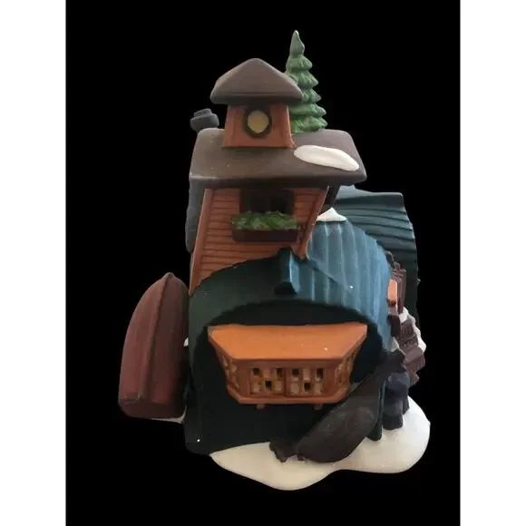 Dept. 56 Dickens Village David Copperfield Peggotty's Seaside Cottage 5550-6 Box - Picture 2 of 7